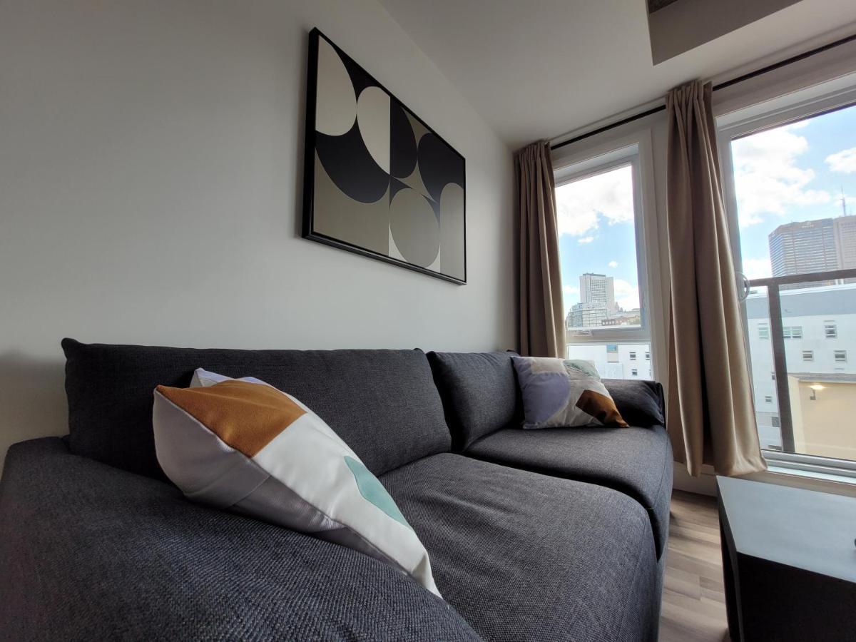 Condo Mid-Century Modern Style - Pool/Terrace 퀘벡 외부 사진